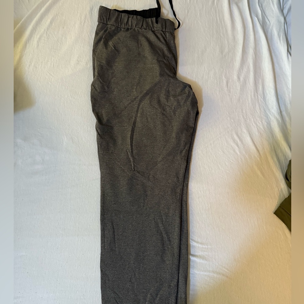 Lululemon Athletica Black and Gray athletic pants